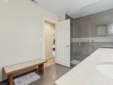 90 SW 68th Avenue Portland OR 97225
