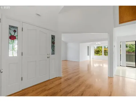 614 E Mountainview Drive Newberg OR 97132
