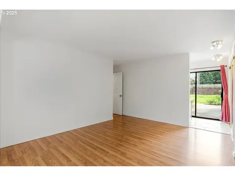 614 E Mountainview Drive Newberg OR 97132