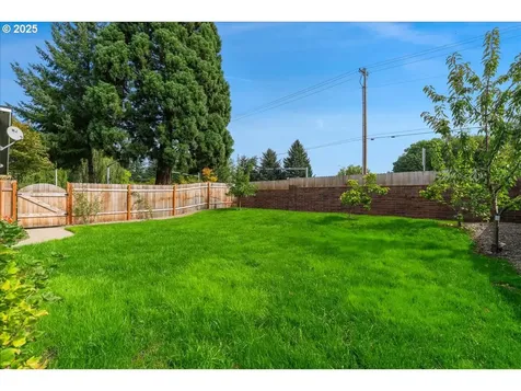 614 E Mountainview Drive Newberg OR 97132