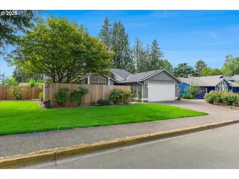 614 E Mountainview Drive Newberg OR 97132