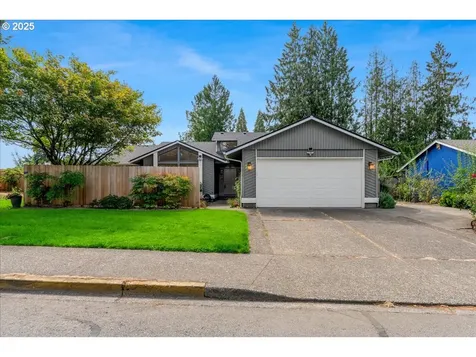 614 E Mountainview Drive Newberg OR 97132