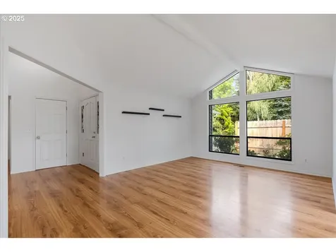 614 E Mountainview Drive Newberg OR 97132