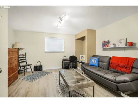 470 NW Bella Vista Drive Gresham OR 97030