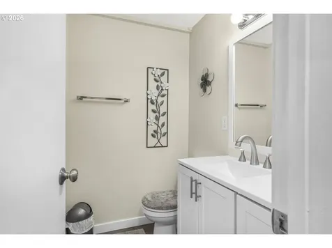 470 NW Bella Vista Drive Gresham OR 97030