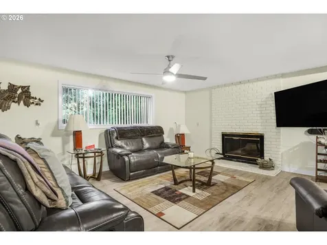 470 NW Bella Vista Drive Gresham OR 97030