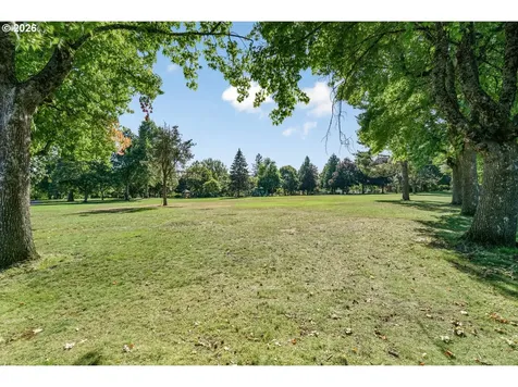 470 NW Bella Vista Drive Gresham OR 97030