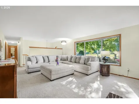470 NW Bella Vista Drive Gresham OR 97030