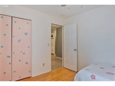 221 Valley Way Woodland WA 98674