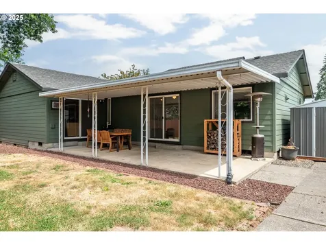 221 Valley Way Woodland WA 98674
