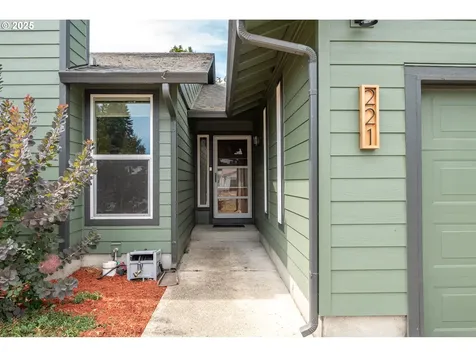 221 Valley Way Woodland WA 98674