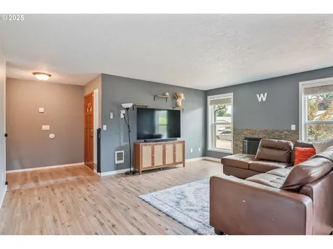 221 Valley Way Woodland WA 98674