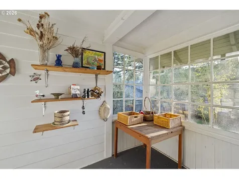 5275 NE 18th Avenue Portland OR 97211