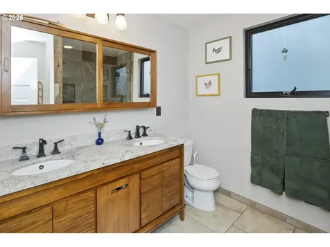 5275 NE 18th Avenue Portland OR 97211