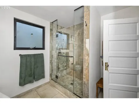 5275 NE 18th Avenue Portland OR 97211
