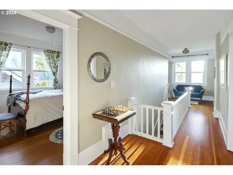 5275 NE 18th Avenue Portland OR 97211