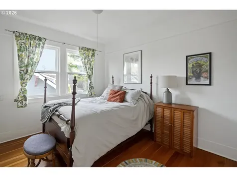 5275 NE 18th Avenue Portland OR 97211