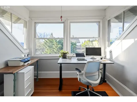 5275 NE 18th Avenue Portland OR 97211