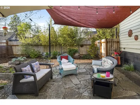 5275 NE 18th Avenue Portland OR 97211