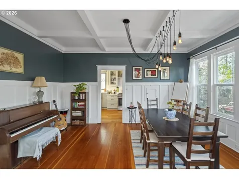 5275 NE 18th Avenue Portland OR 97211