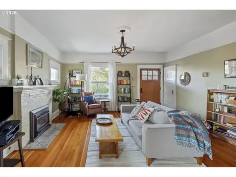 5275 NE 18th Avenue Portland OR 97211