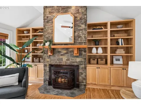 1294 14th Street West Linn OR 97068