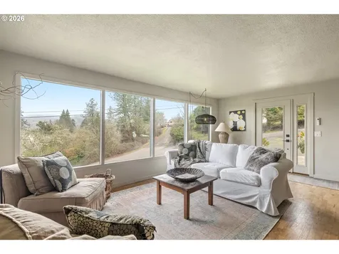 570 SE Leland Street Roseburg OR 97470