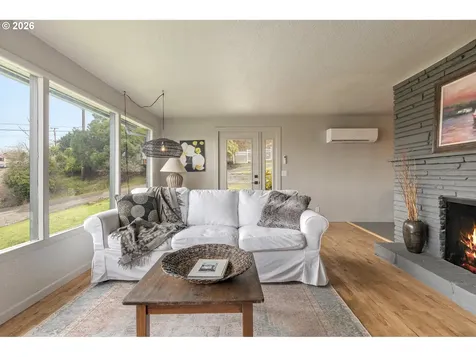 570 SE Leland Street Roseburg OR 97470