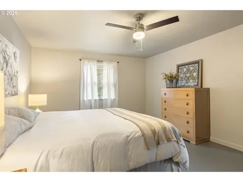 570 SE Leland Street Roseburg OR 97470