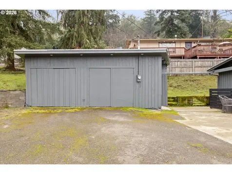 570 SE Leland Street Roseburg OR 97470