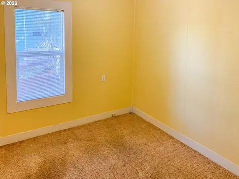 1747 SE Kane Street Roseburg OR 97470