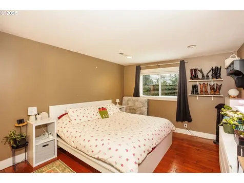 11511 SE Division Street Portland OR 97266