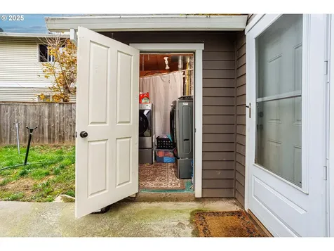 11511 SE Division Street Portland OR 97266