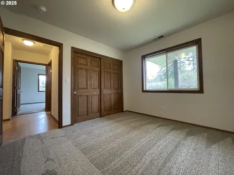 3012 Pine Street North Bend OR 97459