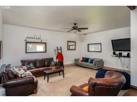 137 Aden Street SW Castle Rock WA 98611