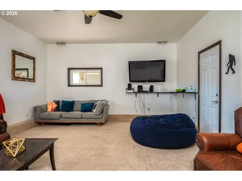 137 Aden Street SW Castle Rock WA 98611