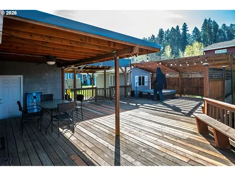 137 Aden Street SW Castle Rock WA 98611