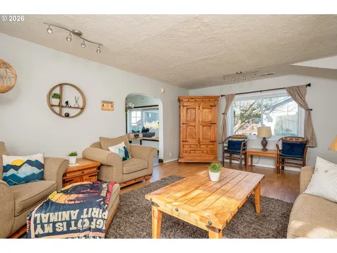 137 Aden Street SW Castle Rock WA 98611