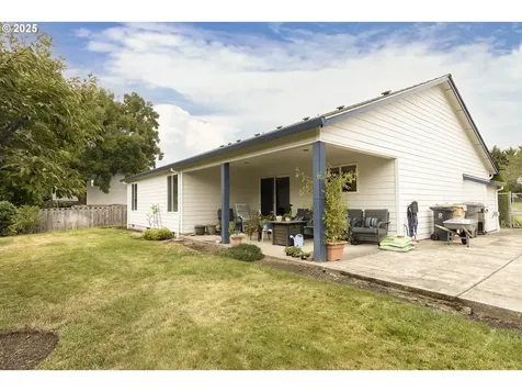 145 NW Fairhaven Lane Dallas OR 97338