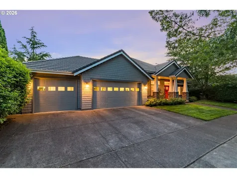 2225 Avengale Drive Eugene OR 97408