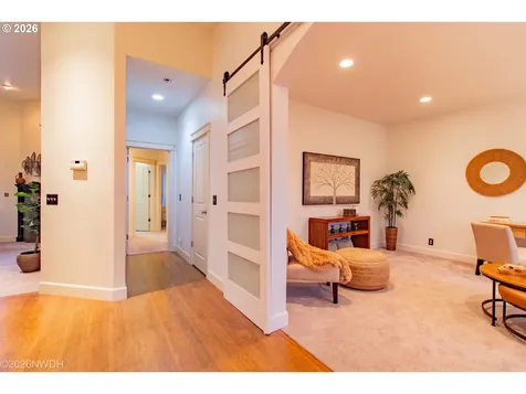 2225 Avengale Drive Eugene OR 97408