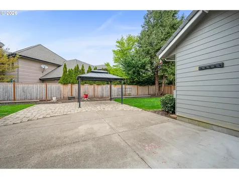2225 Avengale Drive Eugene OR 97408
