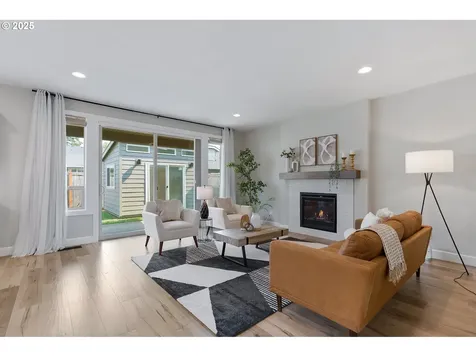1652 N Sweetgum Street Canby OR 97013