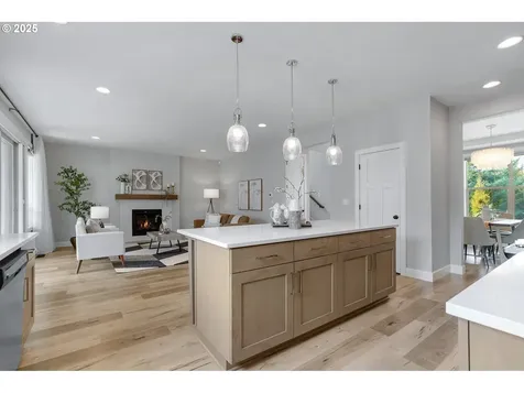 1652 N Sweetgum Street Canby OR 97013