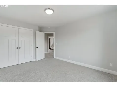 1652 N Sweetgum Street Canby OR 97013