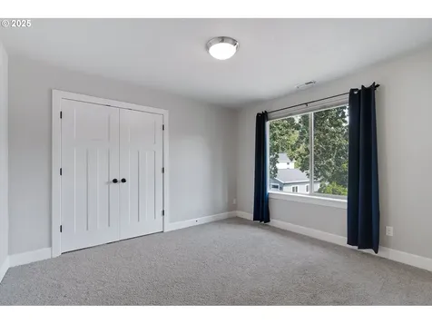 1652 N Sweetgum Street Canby OR 97013