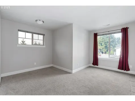 1652 N Sweetgum Street Canby OR 97013