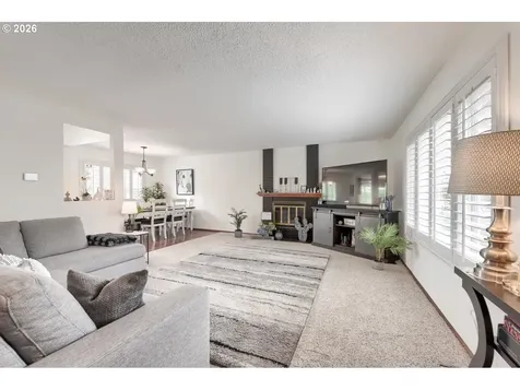 10290 SW Highland Drive Portland OR 97224