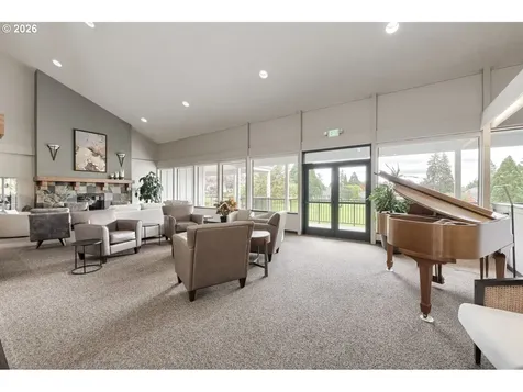 10290 SW Highland Drive Portland OR 97224