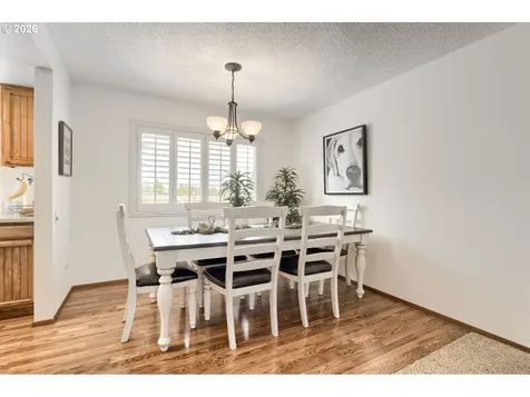 10290 SW Highland Drive Portland OR 97224